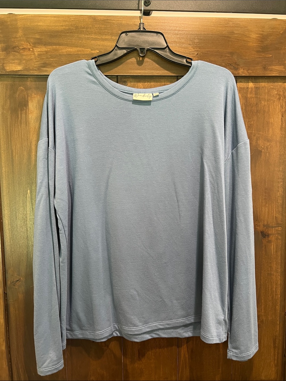 E138 Wonderly Women’s Blue Drop Shoulder T-Shirt Sz. L